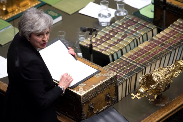 Brexit: Σε ένα… μπαρ προδόθηκε το εκβιαστικό δίλημμα της Μέι στο Βρετανικό κοινοβούλιο | Newsit.gr Brexit: Σε ένα… μπαρ προδόθηκε το εκβιαστικό δίλημμα της Μέι στο Βρετανικό κοινοβούλιο | Newsit.gr