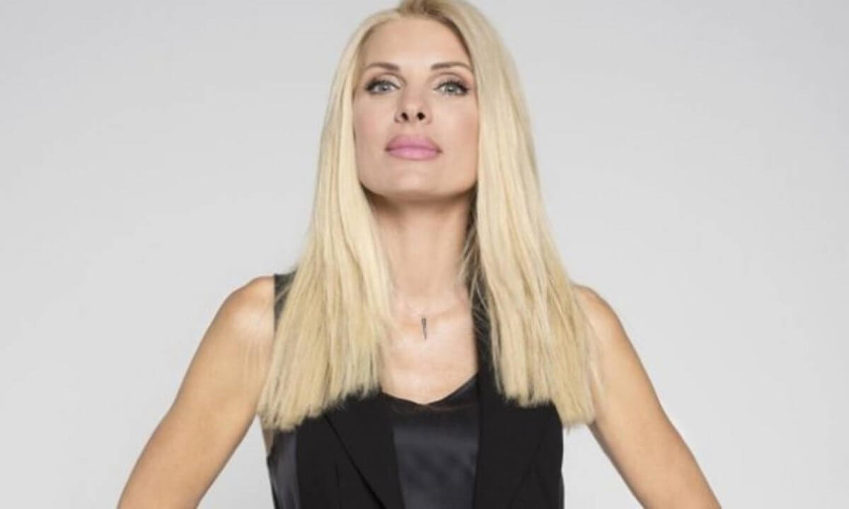 “Ελένη Μενεγάκη σε παρακαλώ πάρα πολύ, θέλω να με πάρεις πίσω στην εκπομπή”!