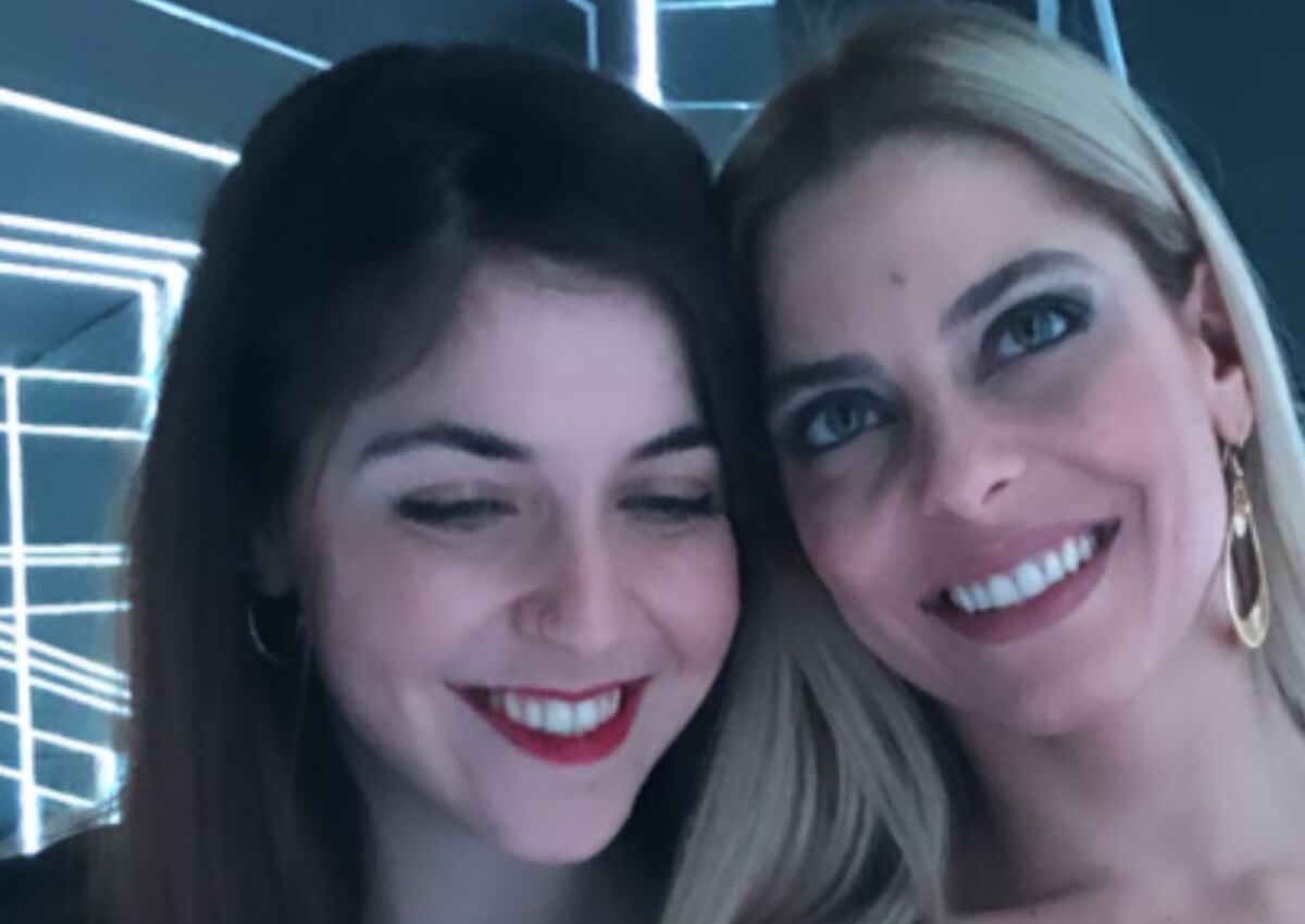 Μυριέλλα Κουρεντή: Διασκέδασε με την αδερφή της και τις κολλητές της στις «Μέλισσες»