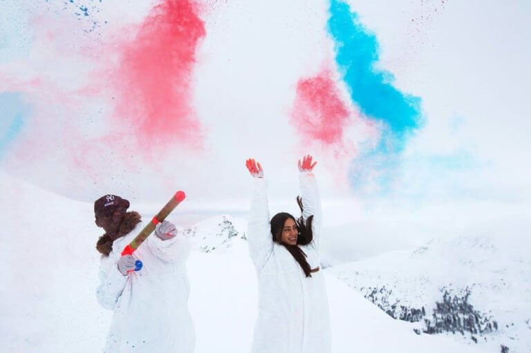 Ημαθία: Χρωματίζουν το άσπρο του χιονιού – Τι θα συμβεί στο χιονοδρομικό του Σελίου [pics]