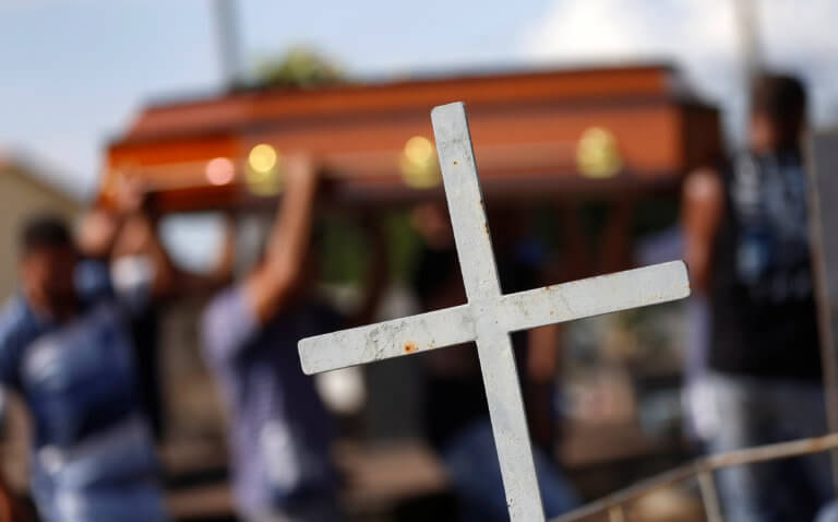 Νεκροφιλία σοκάρει την Αγγλία! Ασέλγησε σε πτώμα μέσα στο γραφείο τελετών! | Newsit.gr Νεκροφιλία σοκάρει την Αγγλία! Ασέλγησε σε πτώμα μέσα στο γραφείο τελετών! | Newsit.gr