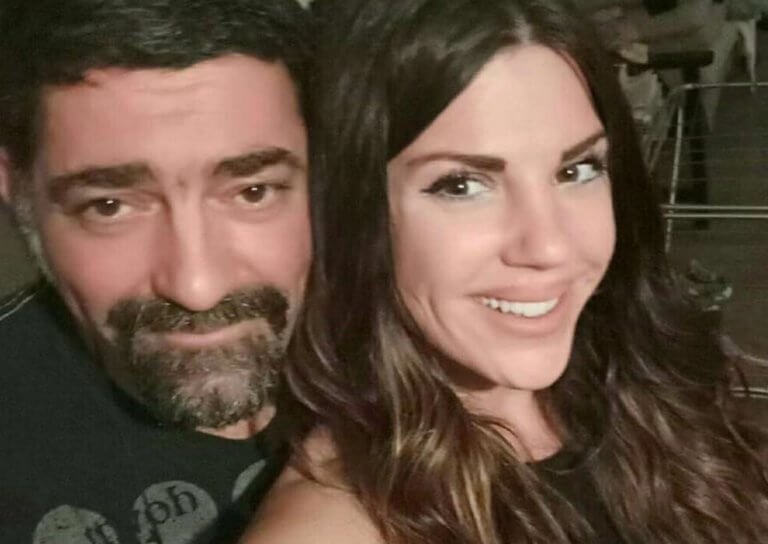 Ο Μιχάλης Ιατρόπουλος πάντρεψε την μοναχοκόρη του – Η φωτογραφία από την εκκλησία και το τρυφερό μήνυμά του | Newsit.gr Ο Μιχάλης Ιατρόπουλος πάντρεψε την μοναχοκόρη του – Η φωτογραφία από την εκκλησία και το τρυφερό μήνυμά του | Newsit.gr