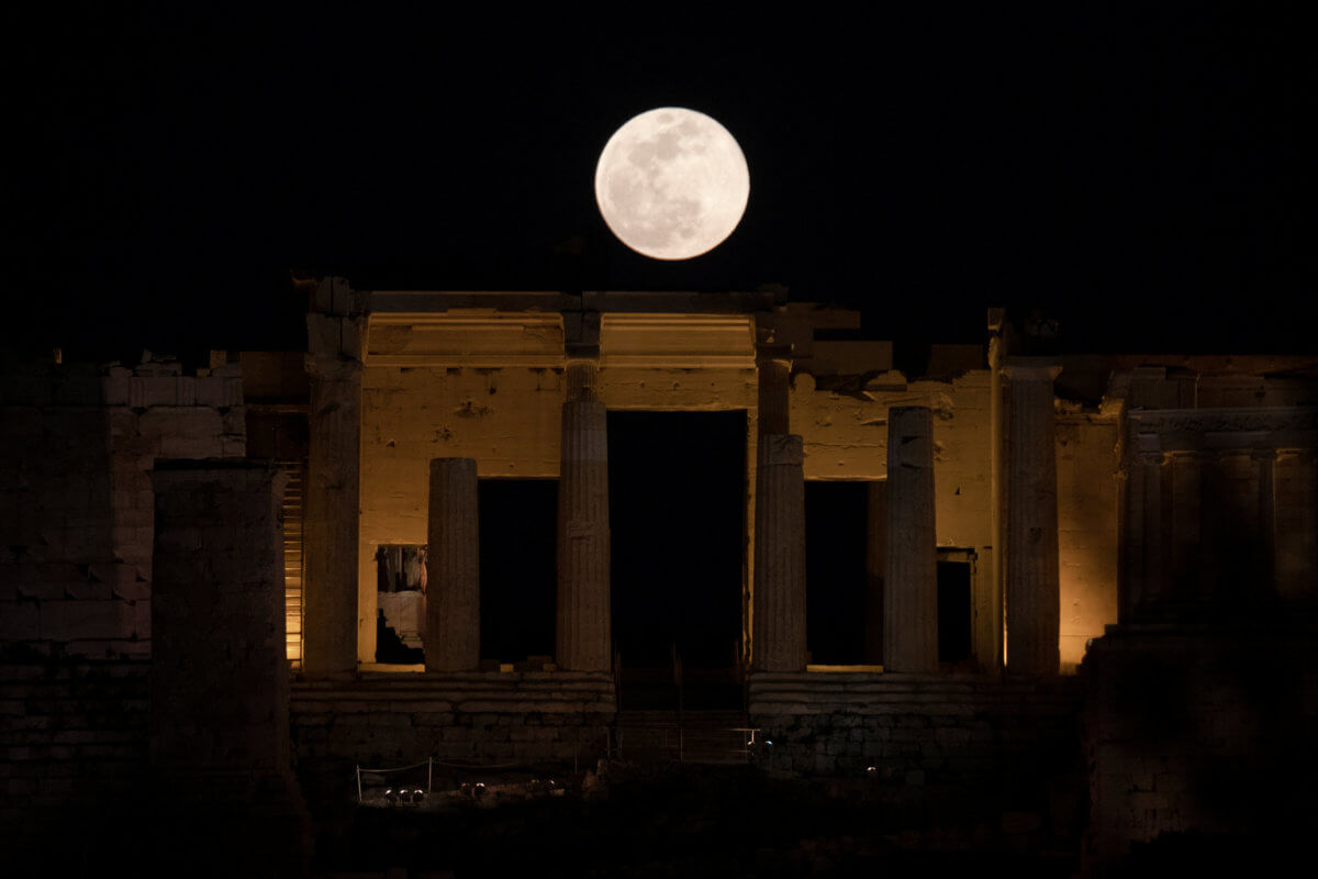 Πανσέληνος Σεπτεμβρίου: Προσέξτε πώς θα φαίνεται το φεγγάρι!