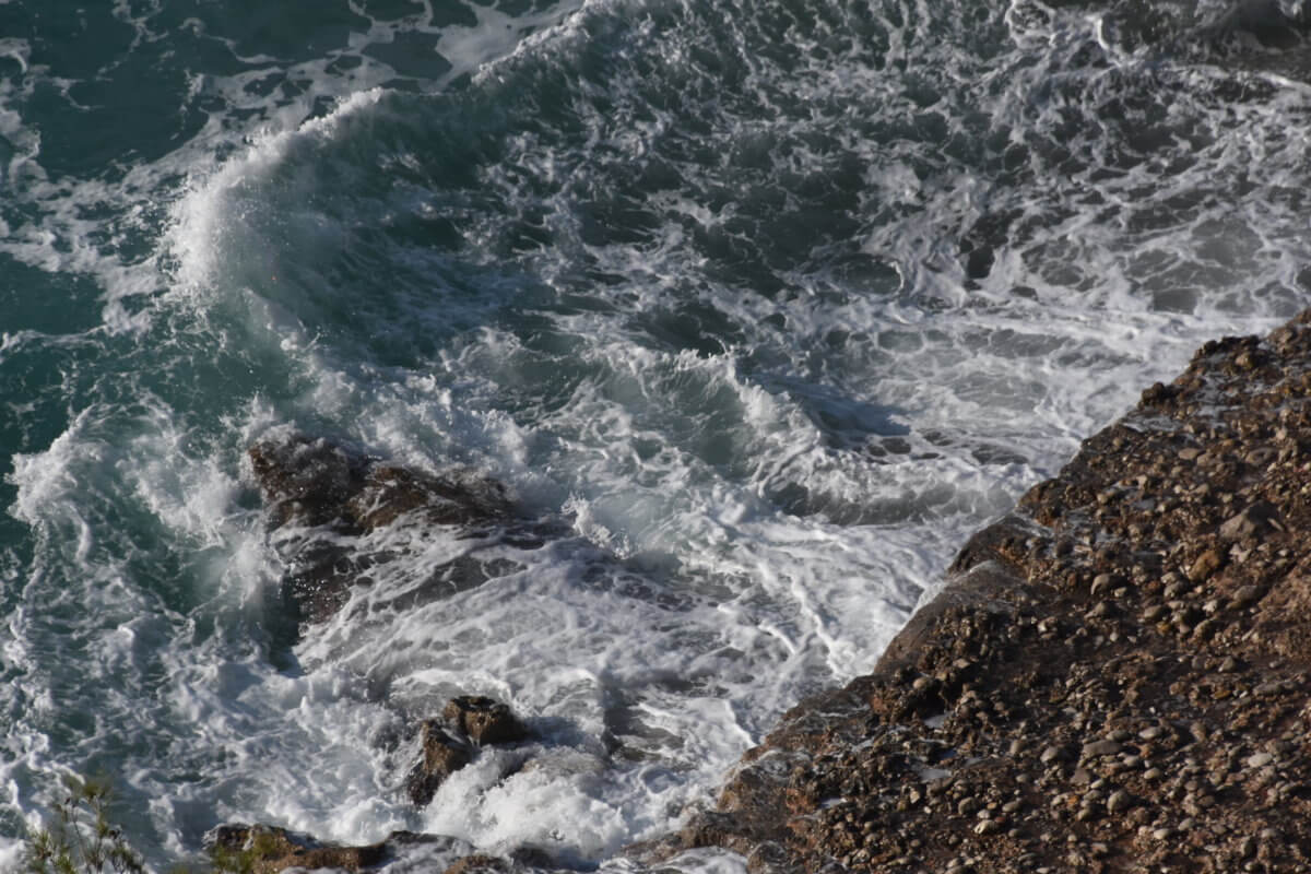 Βόλος: Σπαραγμός για την αυτοκτονία φοιτητή σε παραλία – Αναπάντητα ερωτήματα πίσω από τις σκληρές εικόνες!