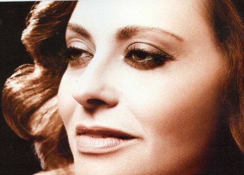 Ευγενία Πασχαλίδου: Ποια είναι η πρώην εστεμμένη που έγινε διευθύντρια ειδήσεων στην ΕΡΤ! [pics]