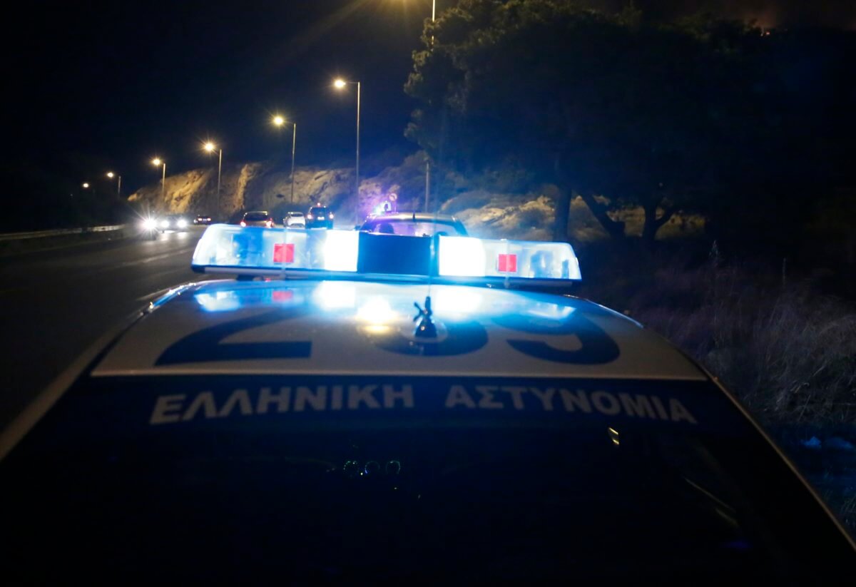 Διαρρήκτες πυροβόλησαν αστυνομικούς στο Κερατσίνι