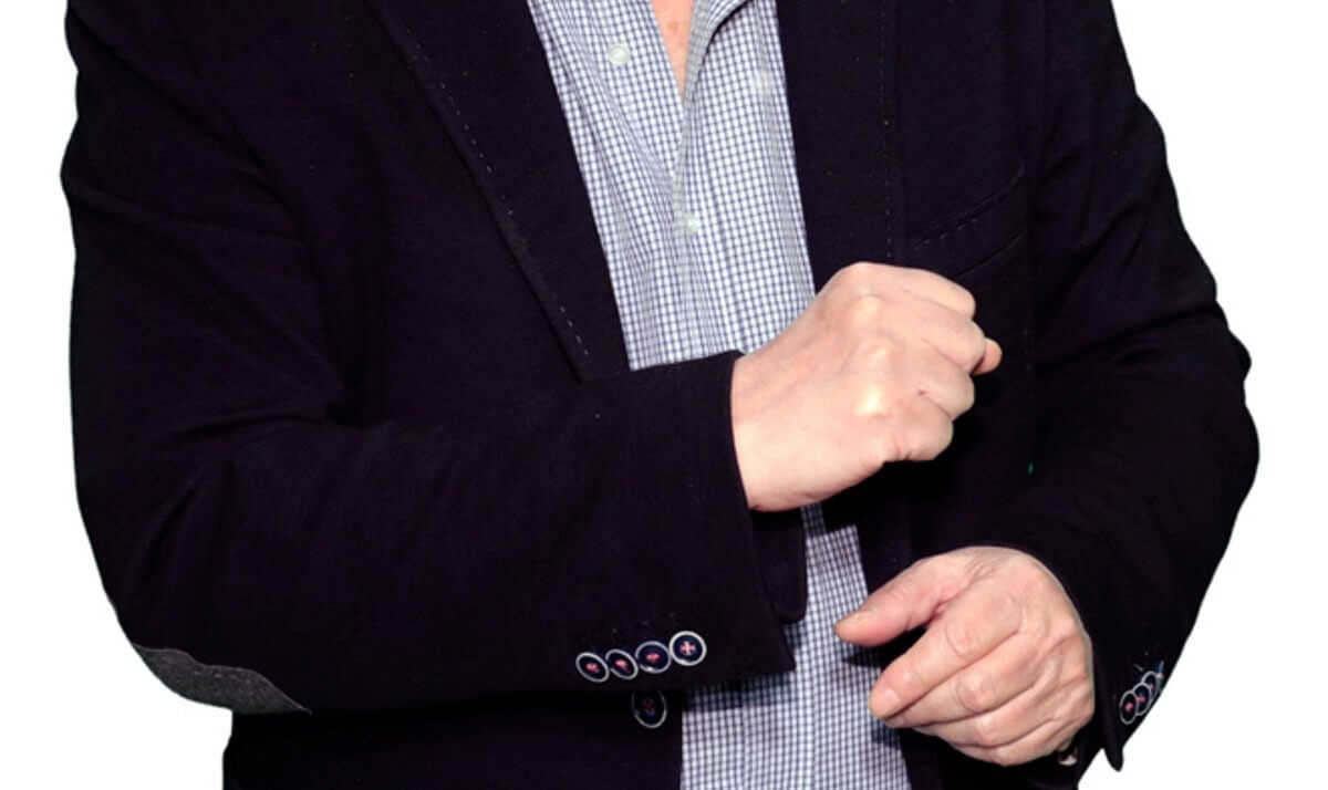 «Μένω στην ίδια πολυκατοικία με την πρώην γυναίκα μου και την κόρη μας»