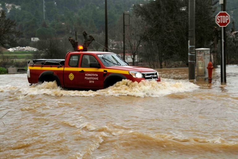 Κακοκαιρία: Ώρες αγωνίας για νέο άνδρα στα Χανιά – Ειδοποίησε ότι πνίγεται, πριν χαθεί το σήμα | Newsit.gr Κακοκαιρία: Ώρες αγωνίας για νέο άνδρα στα Χανιά – Ειδοποίησε ότι πνίγεται, πριν χαθεί το σήμα | Newsit.gr