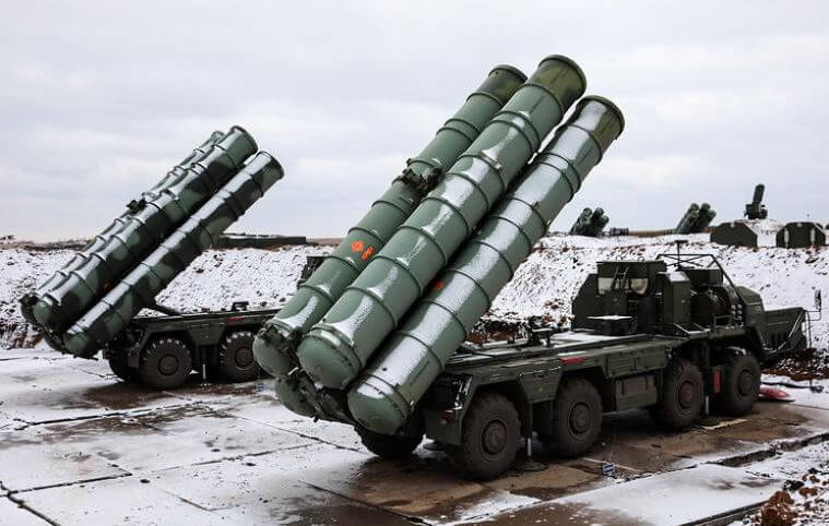 “Τύμπανα πολέμου” στην Κριμαία με τους Ρώσους να “δοκιμάζουν” τα πυραυλικά συστήματα S-400!