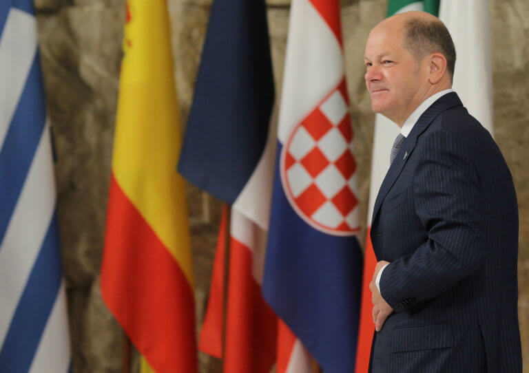 Έλλειμα 25 δισ. απειλεί τη Γερμανία | Newsit.gr Έλλειμα 25 δισ. απειλεί τη Γερμανία | Newsit.gr