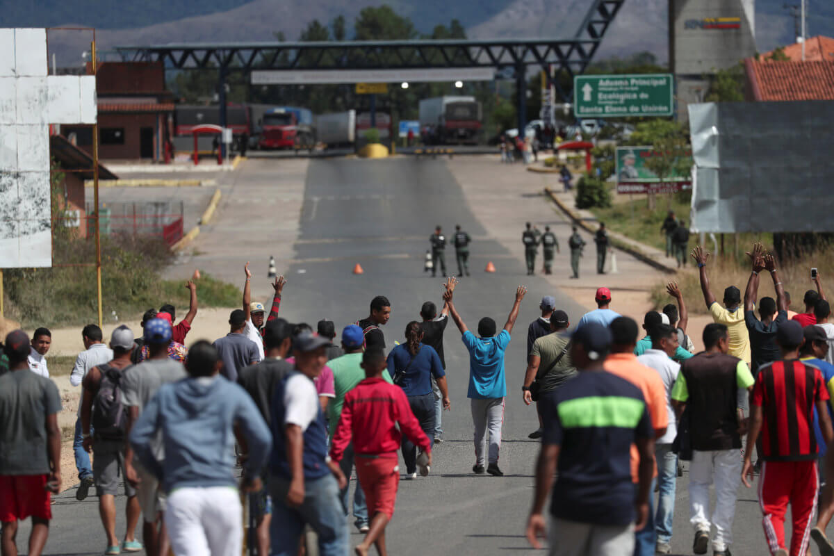 Βενεζουέλα: Δυο νεκροί από πυροβολισμούς στα σύνορα με τη Βραζιλία