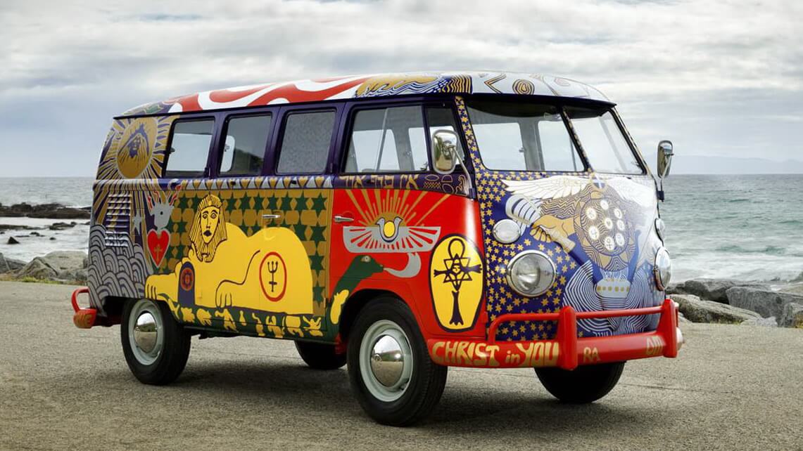 Το θρυλικό VW Light Bus επιστρέφει στο Woodstock [vid]