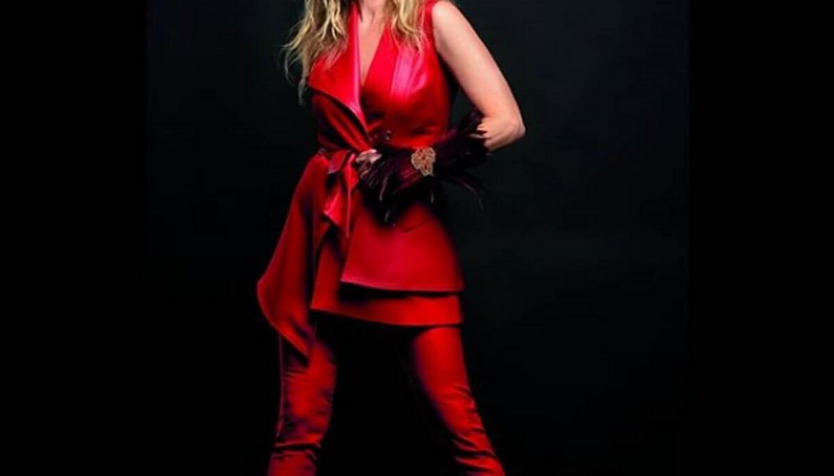 «Όταν πηγαίνω στη Νέα Υόρκη μας περνούν για ζευγάρι με το γιο μου»