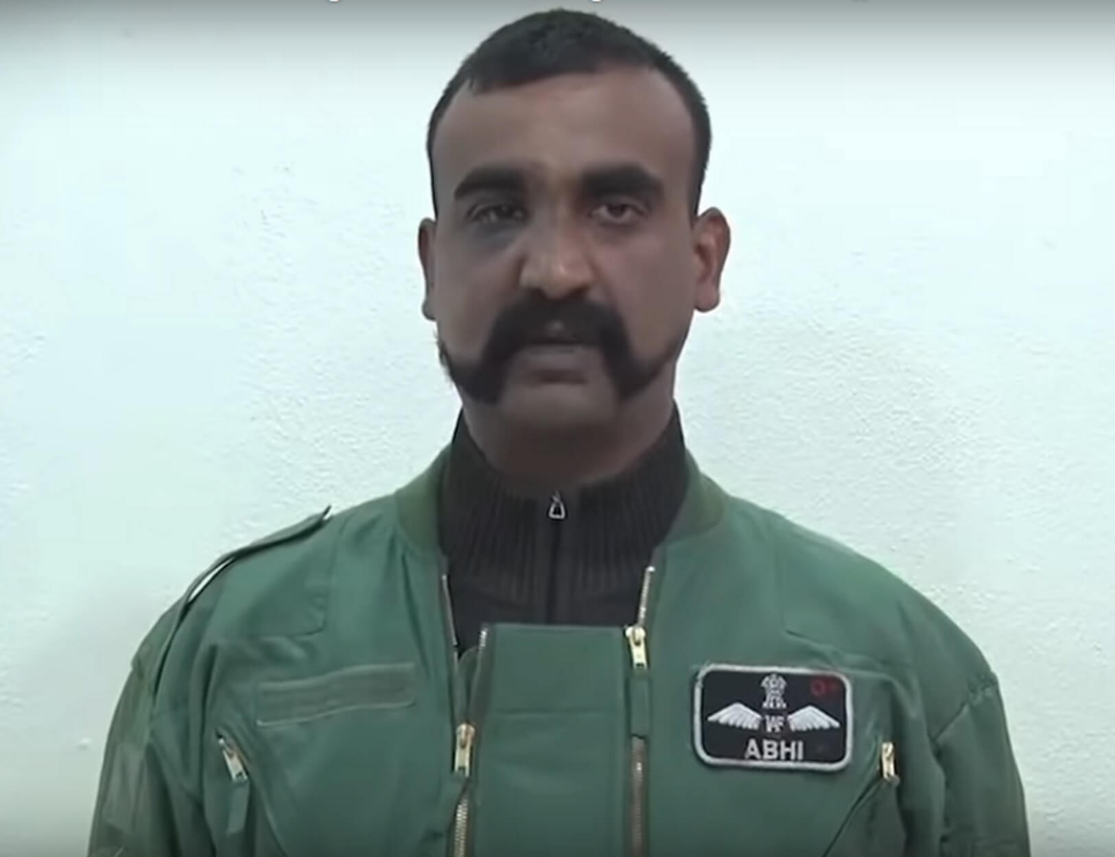 Ινδία: Οργή για το βίντεο που εμφανίζει τον Ινδό πιλότο να επαινεί τον πακιστανικό Στρατό!