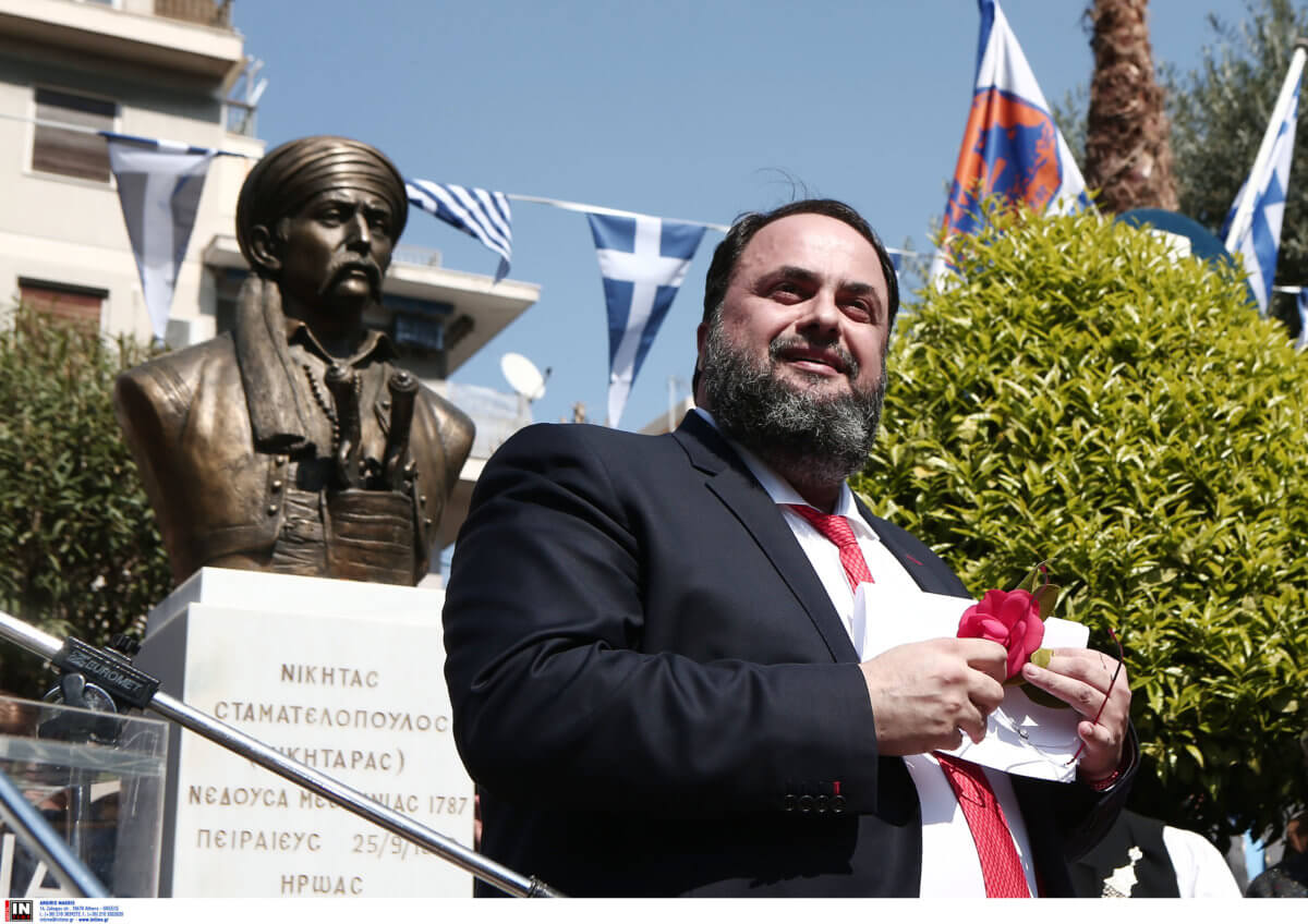Βαγγέλης Μαρινάκης: Έκανε τα αποκαλυπτήρια της προτομής του Νικηταρά! [pics]