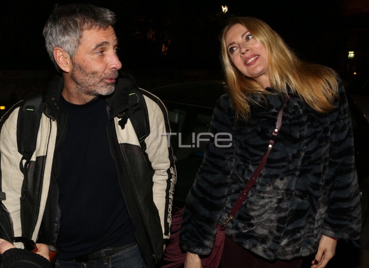 Σμαράγδα Καρύδη – Θοδωρής Αθερίδης: Είναι αχώριστοι! – Μαζί στην παρουσίαση βιβλίου του κουμπάρου του ηθοποιού [pics]