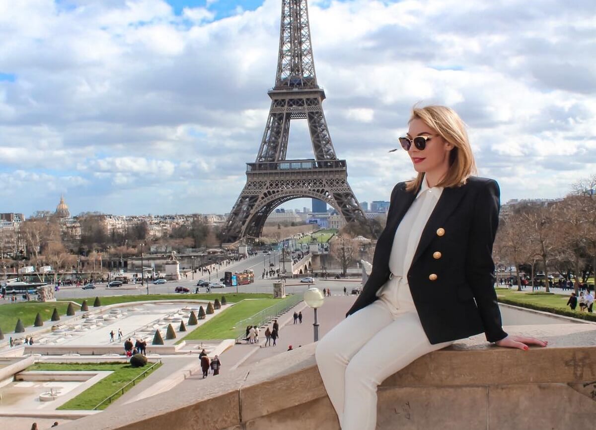 Τατιάνα Στεφανίδου: Ποζάρει μπροστά στον Πύργο του Άιφελ και είναι άκρως εντυπωσιακή!