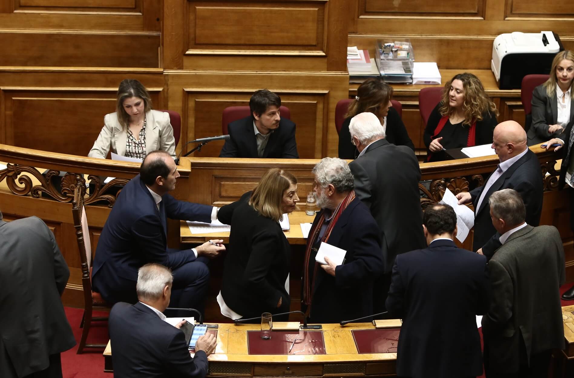 Να αρθεί η ασυλία για Μιχαλολιάκο, Κασιδιάρη, Ηλιόπουλο, Πολάκη και Πάνο Καμμένο!
