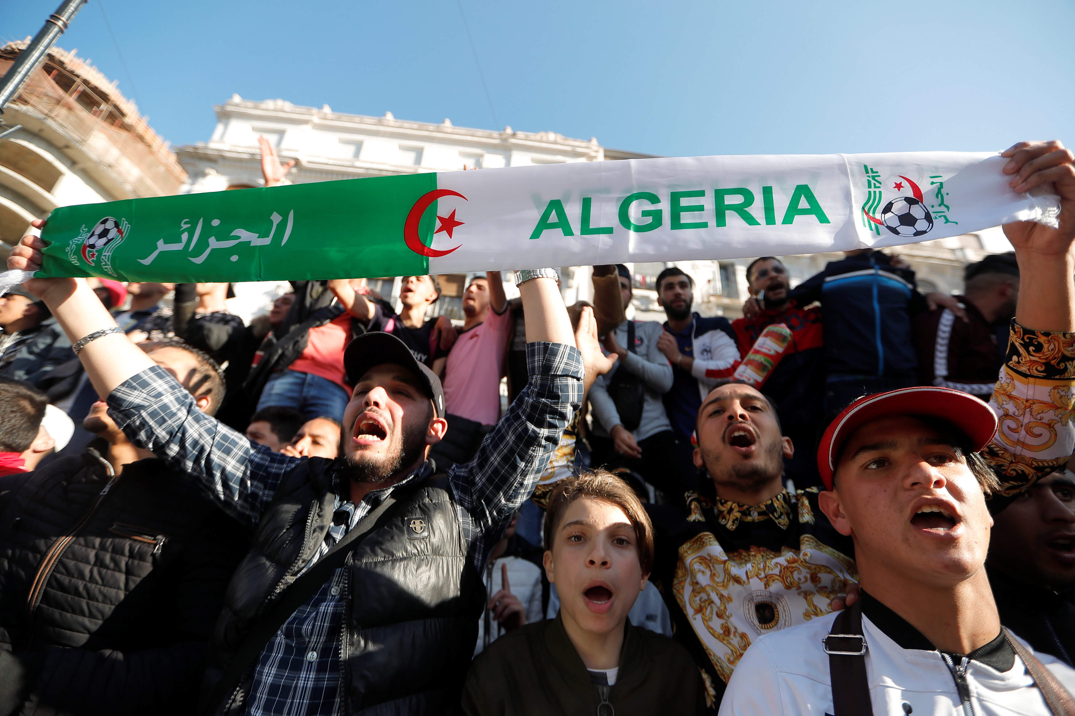 Διαδηλώσεις εντός και εκτός Αλγερίας για την νέα υποψηφιότητα του προέδρου Μπουτεφλίκα [pics]
