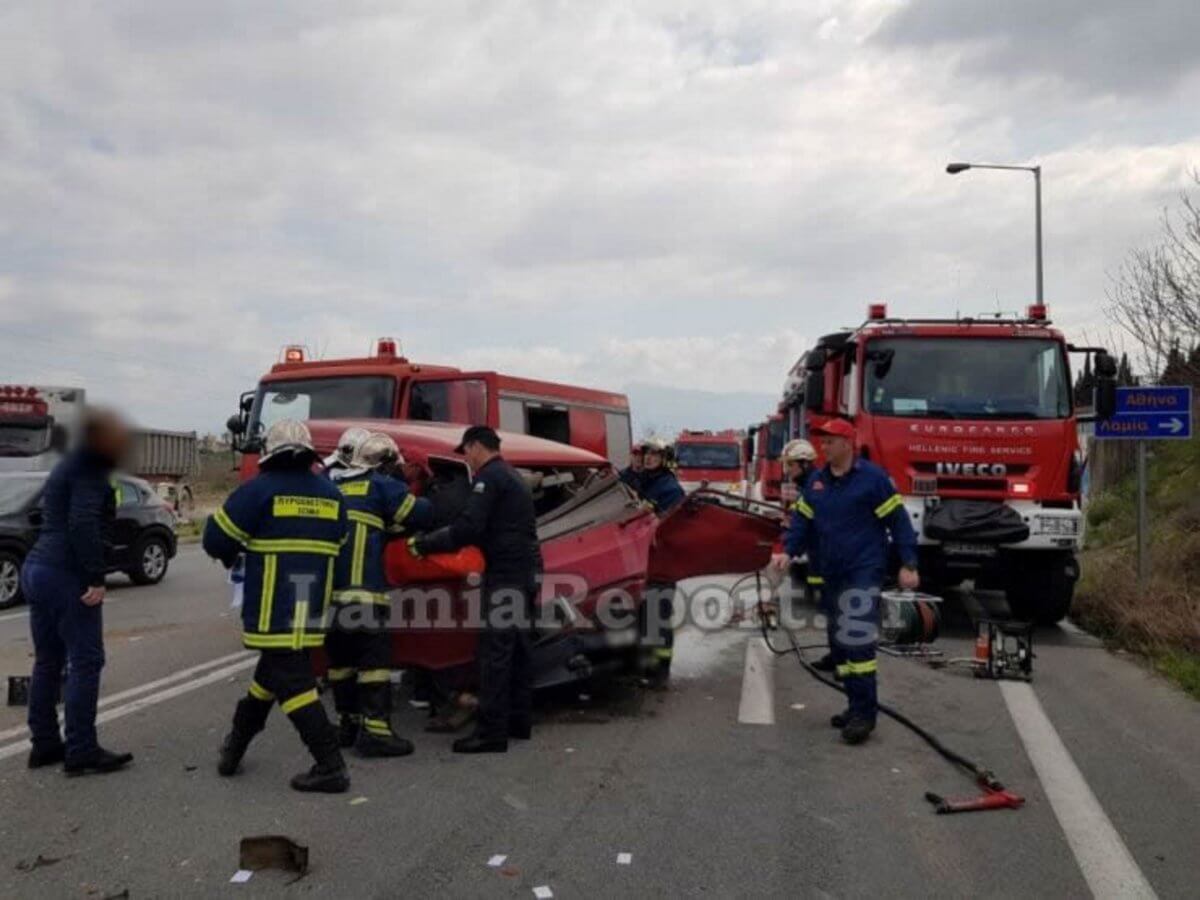 Σοβαρό τροχαίο με τραυματίες στη Λαμία! [pics]