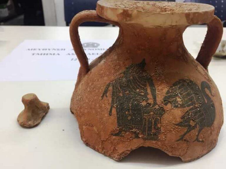 Σπάρτη: Τον έπιασαν με αρχαία, όπλα και ναρκωτικά | Newsit.gr Σπάρτη: Τον έπιασαν με αρχαία, όπλα και ναρκωτικά | Newsit.gr