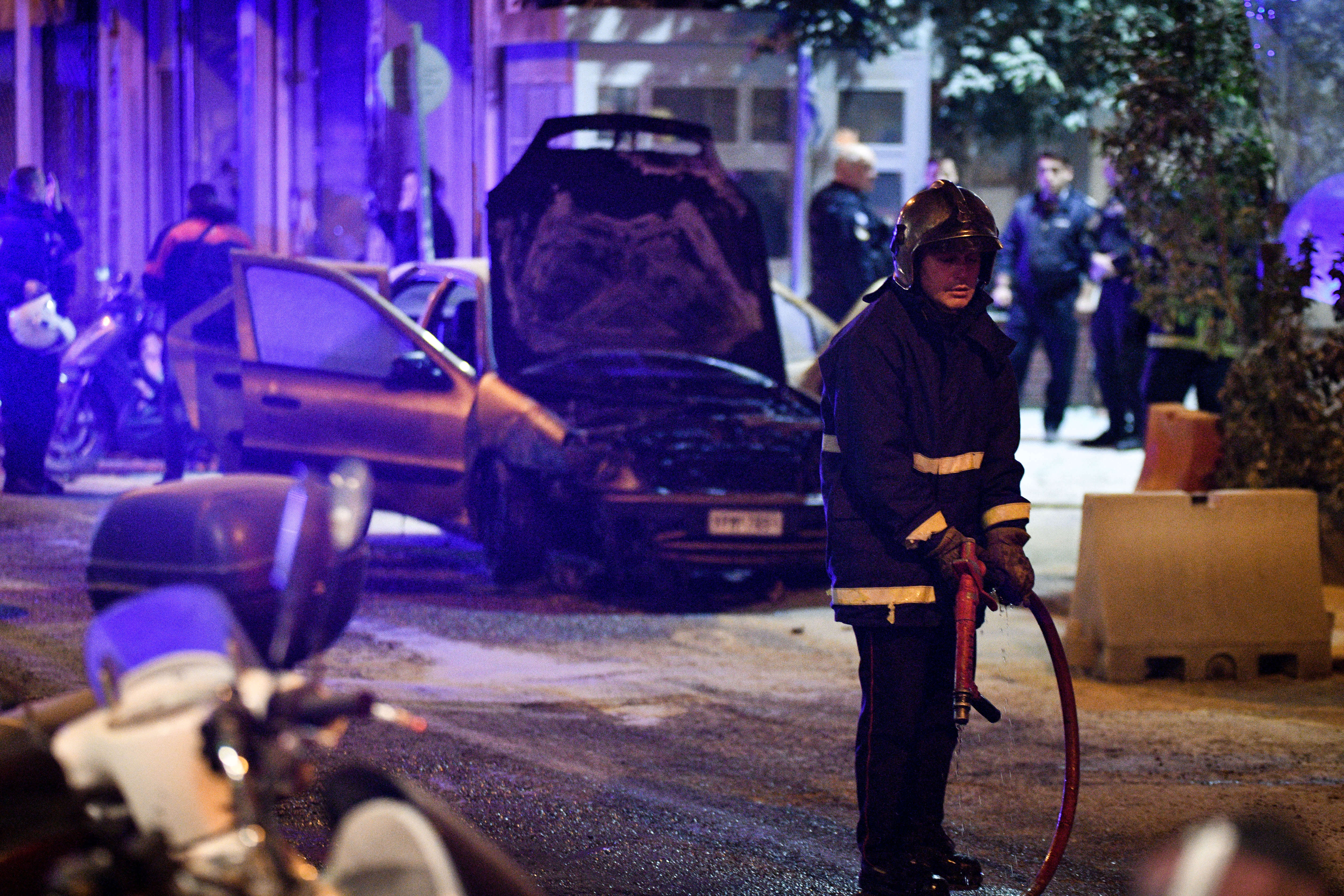 Φωτογραφία μετά την επίθεση στο Α.Τ. Ακροπόλεως το βράδυ του περασμένου Σαββάτου