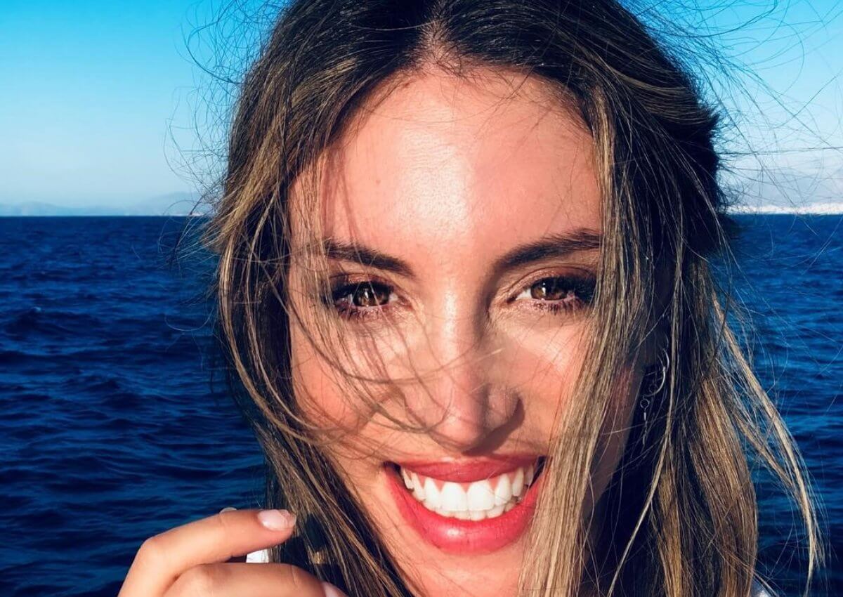 Αθηνά Οικονομάκου: Δες την ηθοποιό ως σημαιοφόρο στην παρέλαση 19 χρόνια πριν! [vid]