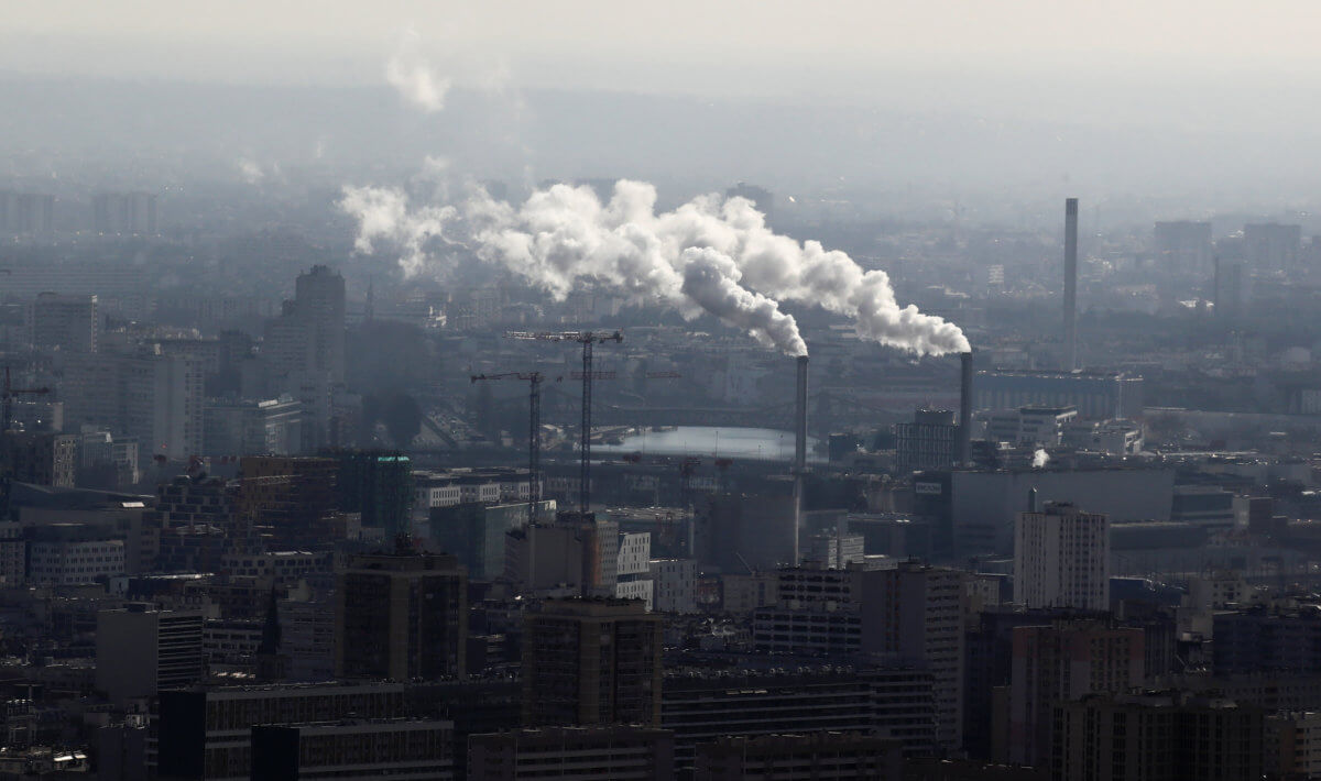 “Οικολόγος” κορονοϊός: Μεγαλύτερη μείωση της ατμοσφαορικής ρύπανσης από τον Β’ Παγκόσμιο Πόλεμο