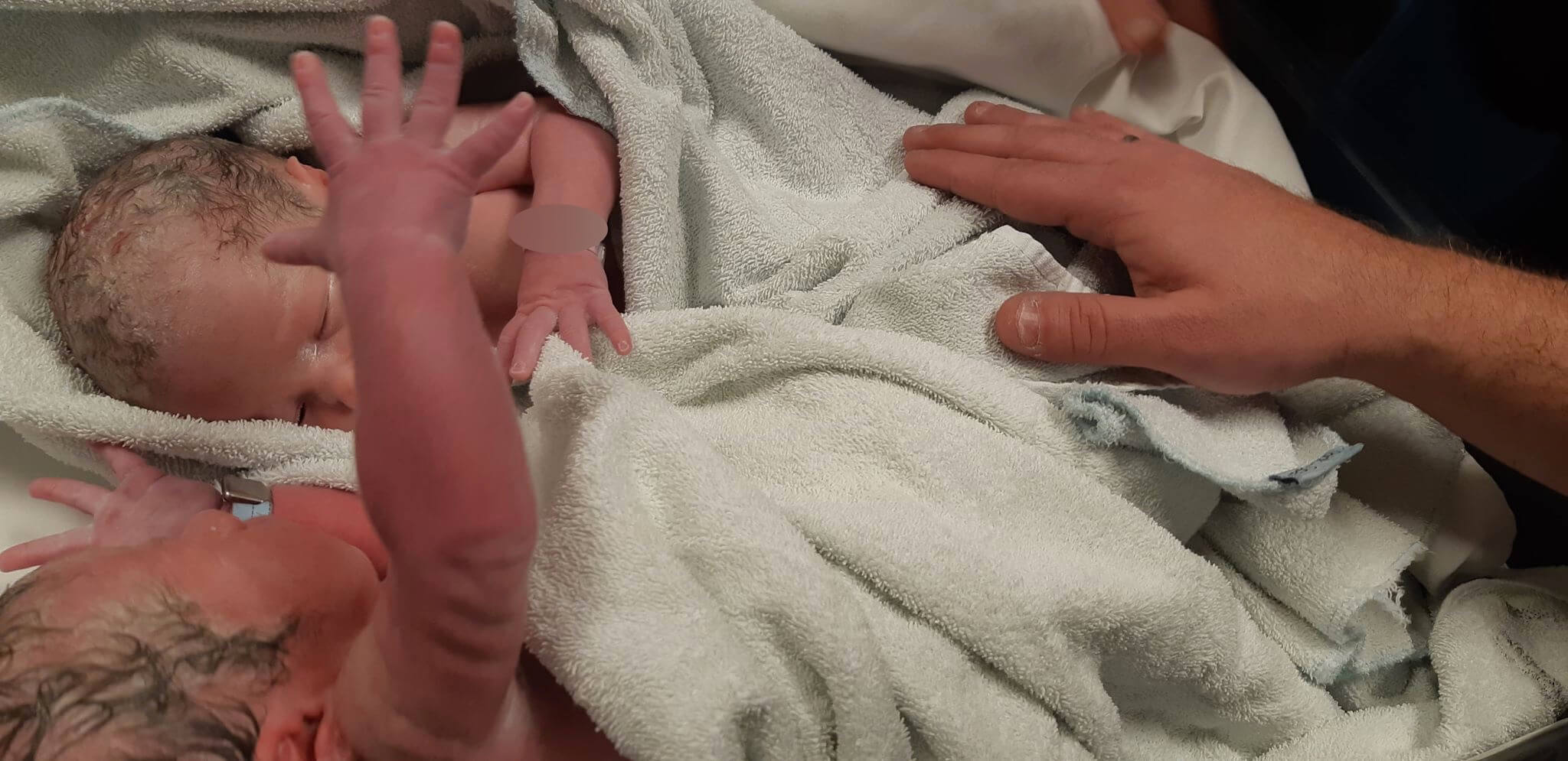 Γεννήσαμε! Κατά δυο μέλη αυξήθηκε η οικογένεια του newsit.gr