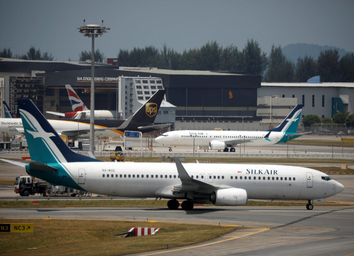 Boeing: Καταποντίζονται οι μετοχές του αεροπορικού “κολοσσού” – “Καθηλώνονται” τα 737 MAX 8