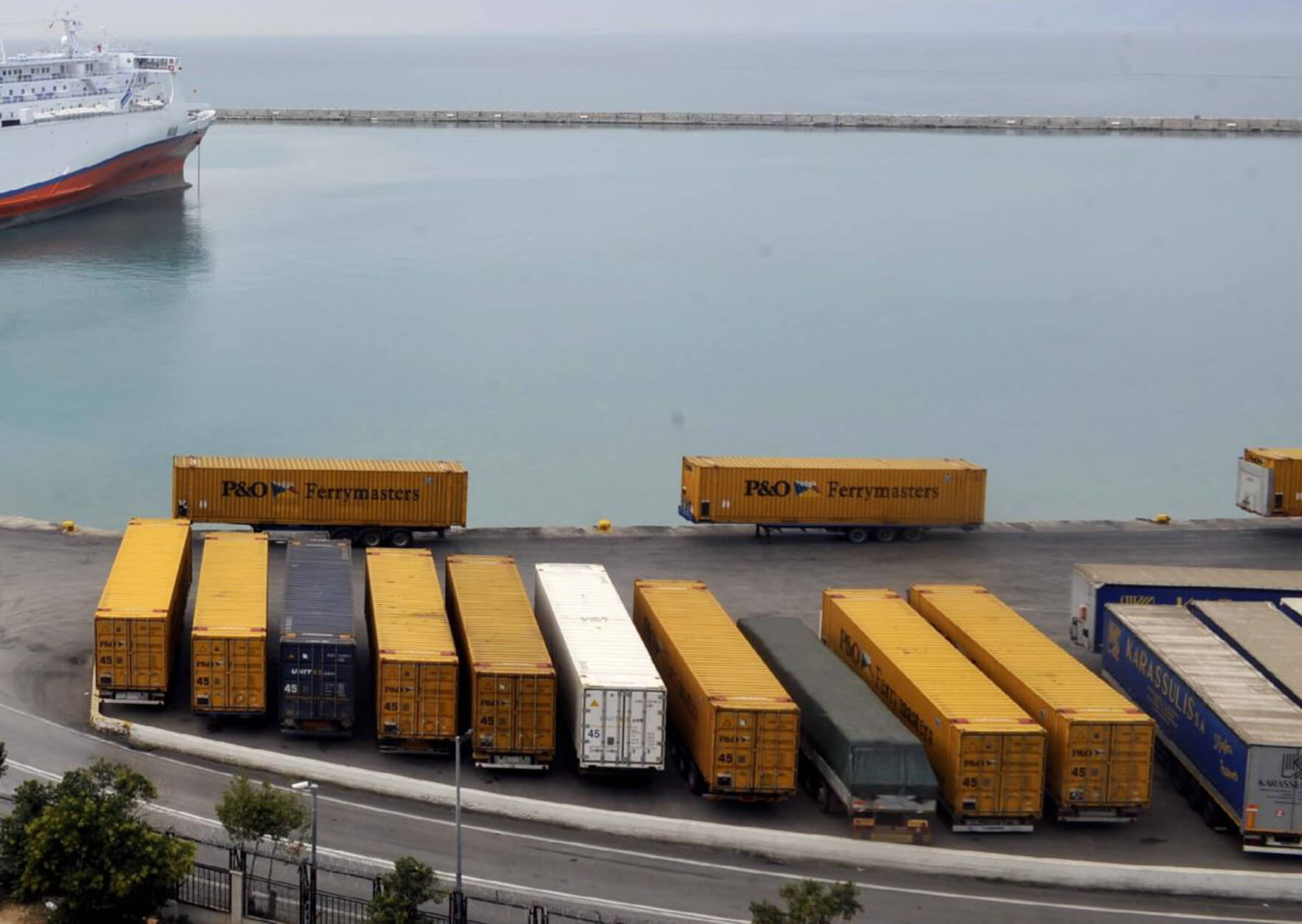 Handelsblatt: Ο Πειραιάς γίνεται το λιμάνι με την μεγαλύτερη διακίνηση κοντέινερ στη Μεσόγειο