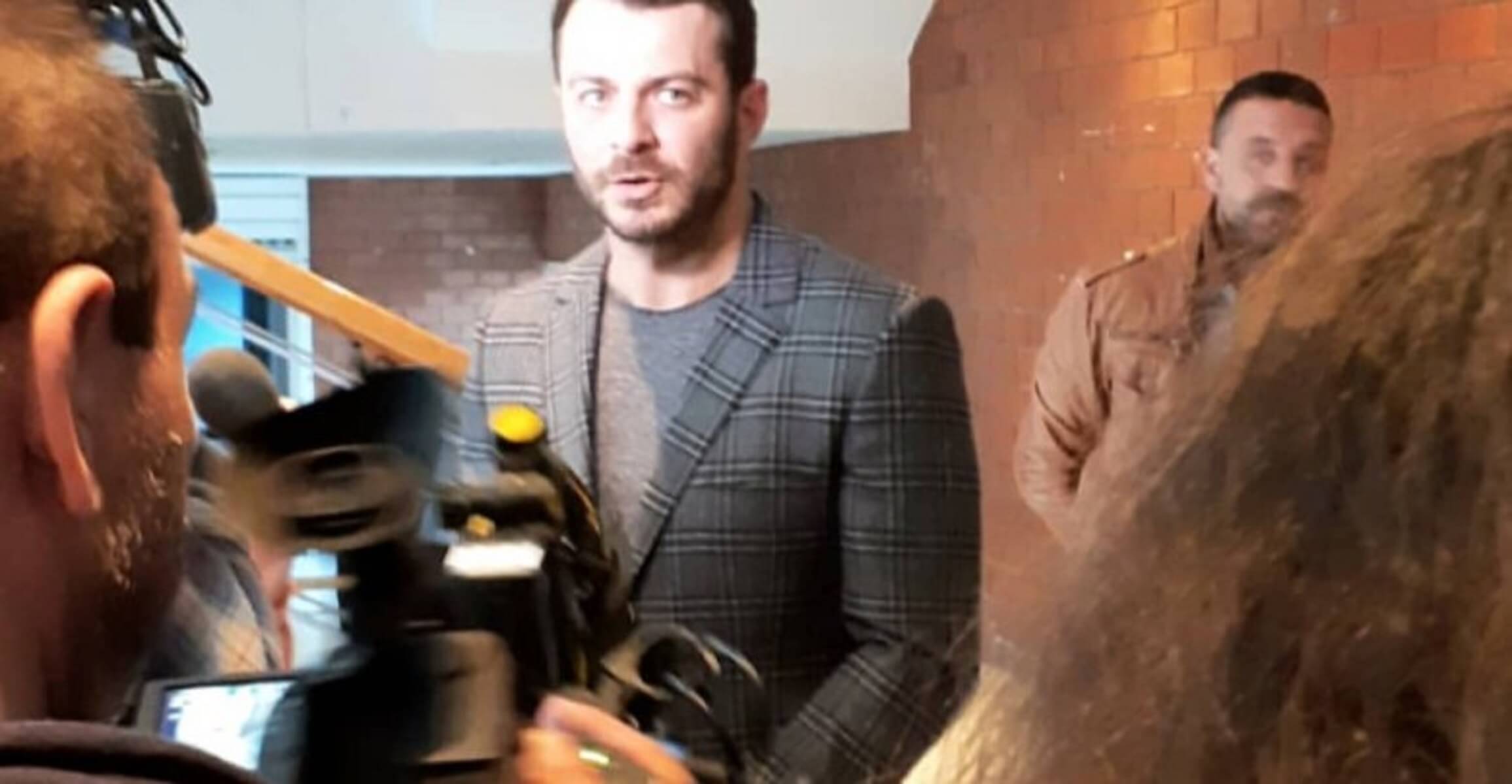 Χαμός στο Πάντειο! Δίνει διάλεξη ο Ντάνος! – video