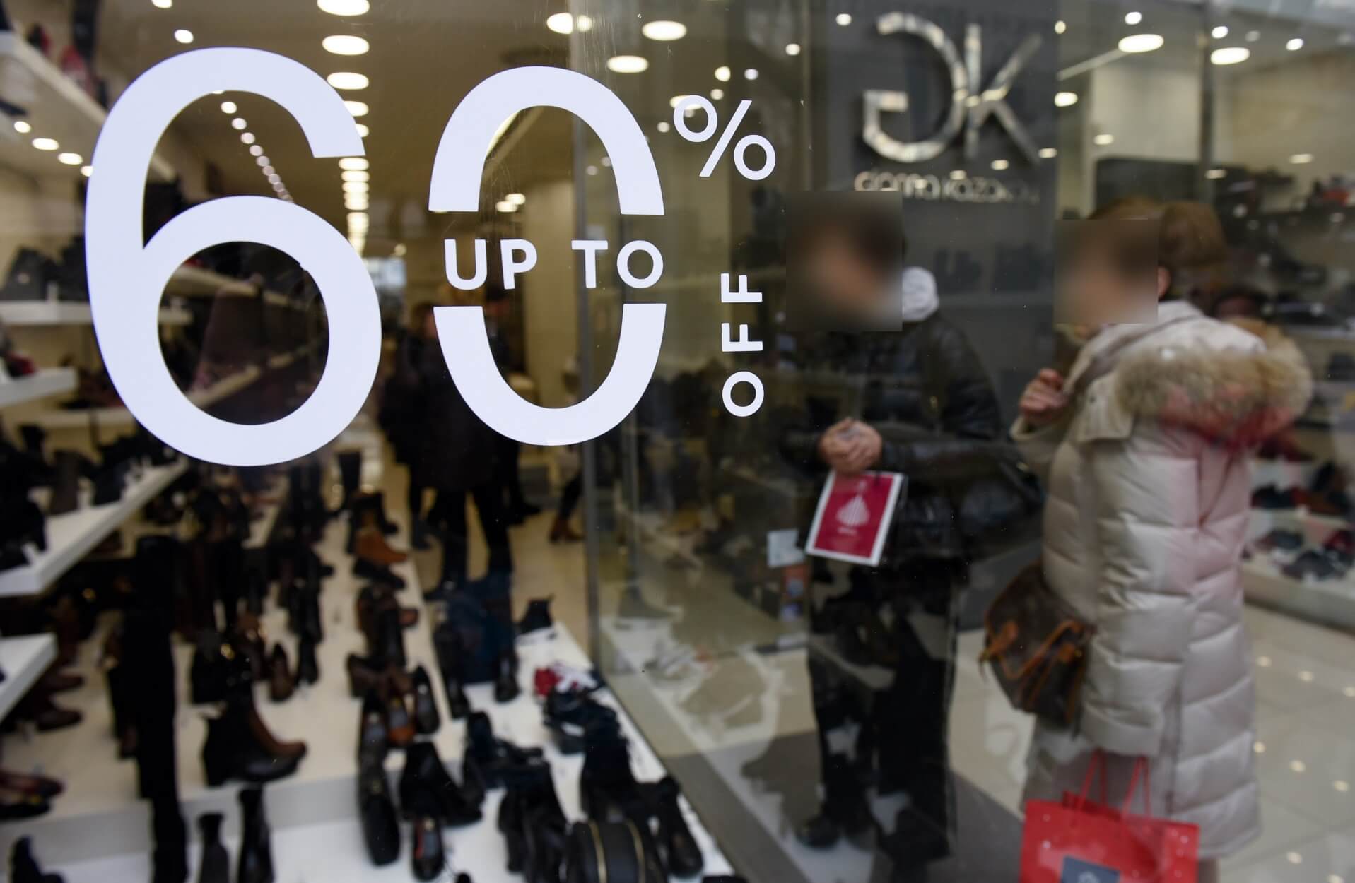 Εορταστικό ωράριο Πάσχα 2019 και ενδιάμεσες εκπτώσεις