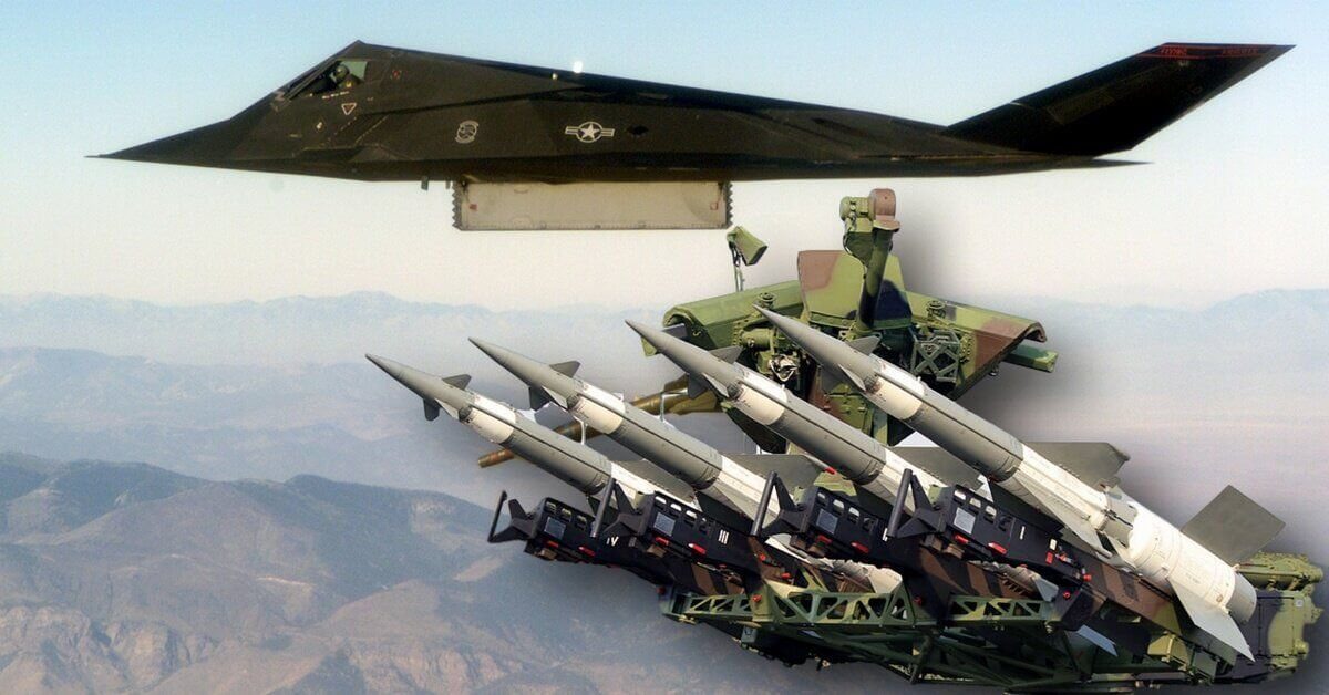 F-117 Nighthawk: Έτσι οι Σέρβοι κατέρριψαν και “ταπείνωσαν” το ανίκητο stealth αεροσκάφος με σοβιετικά ραντάρ! [pics]