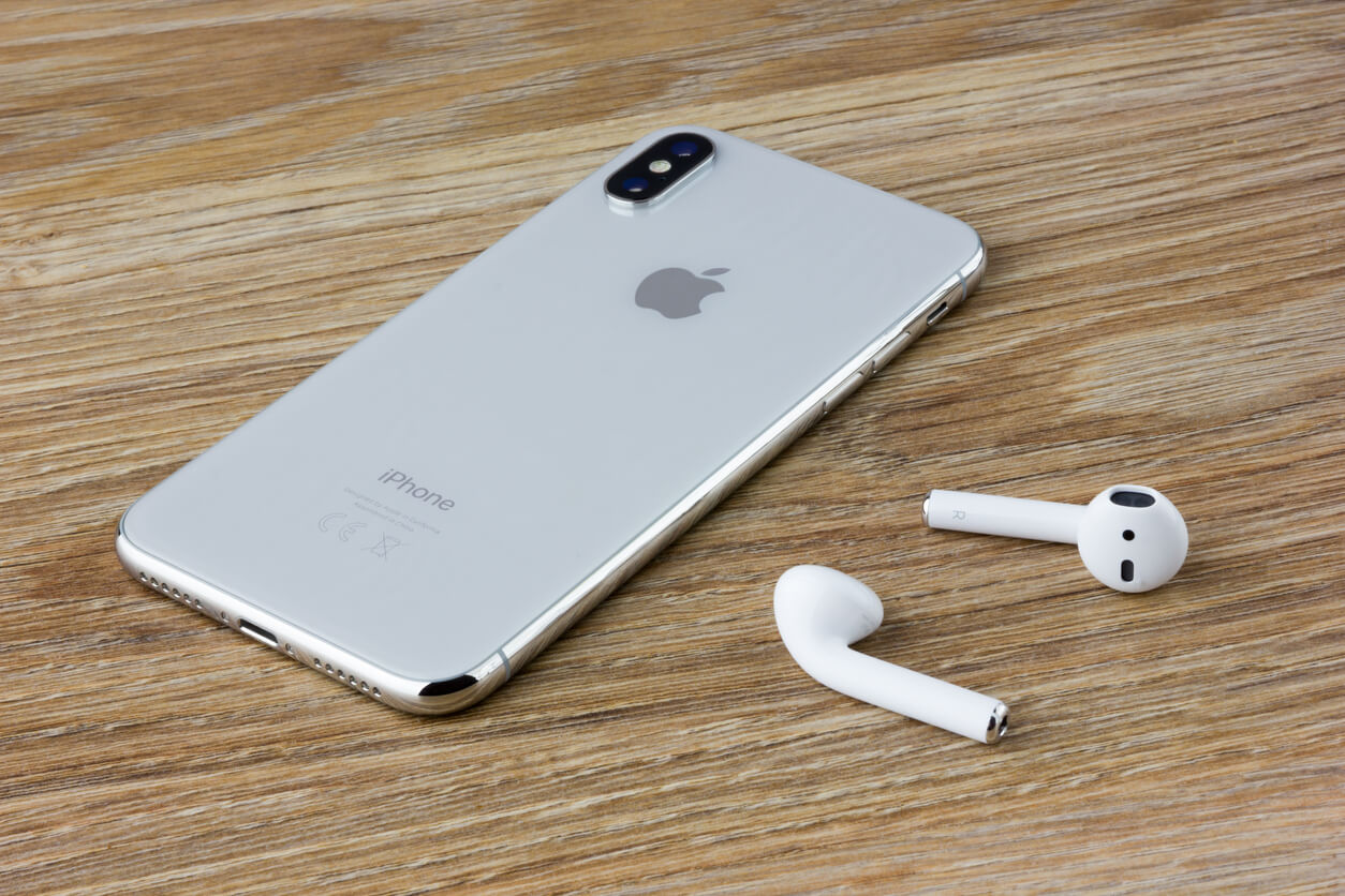 Η αλήθεια για το αν τα Apple Airpods προκαλούν καρκίνο