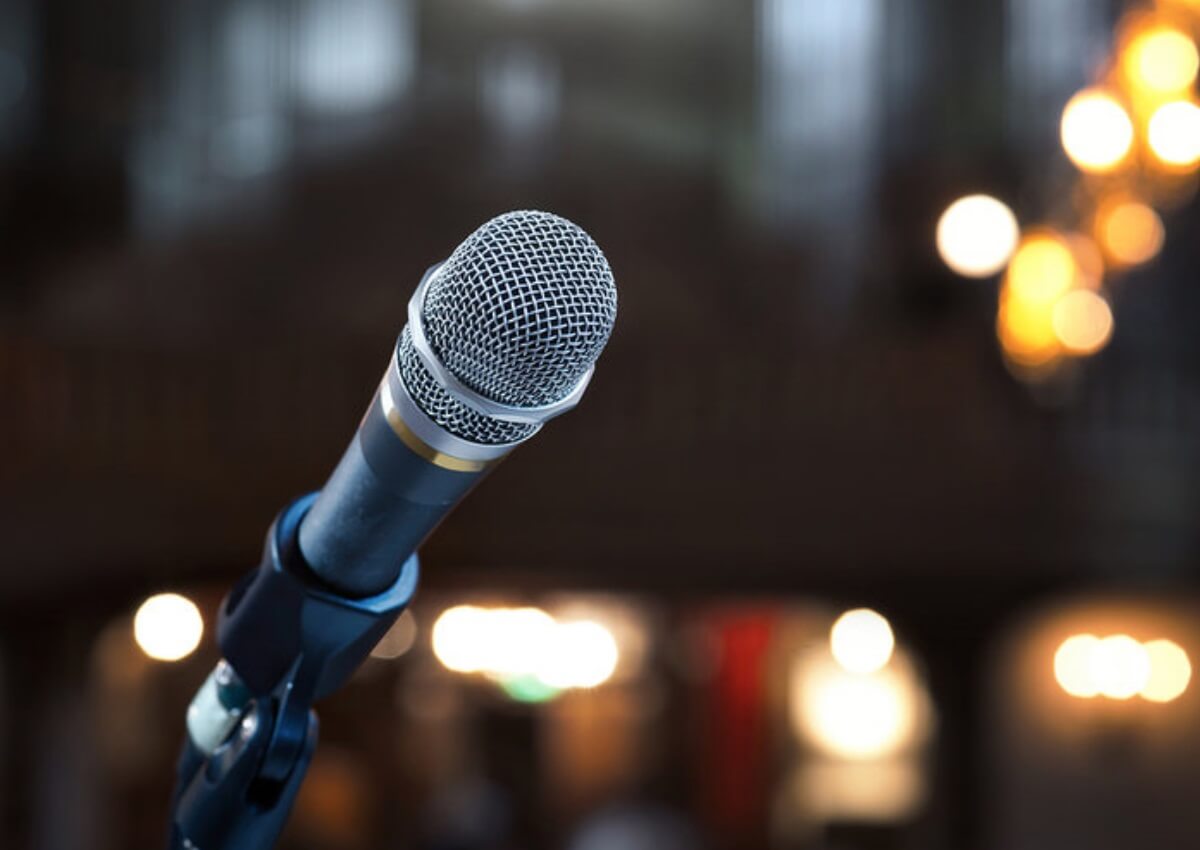 Ελληνίδα τραγουδίστρια παλεύει με τη νευρική ανορεξία: Μεταφέρθηκε εσπευσμένα σε ιδιωτική κλινική