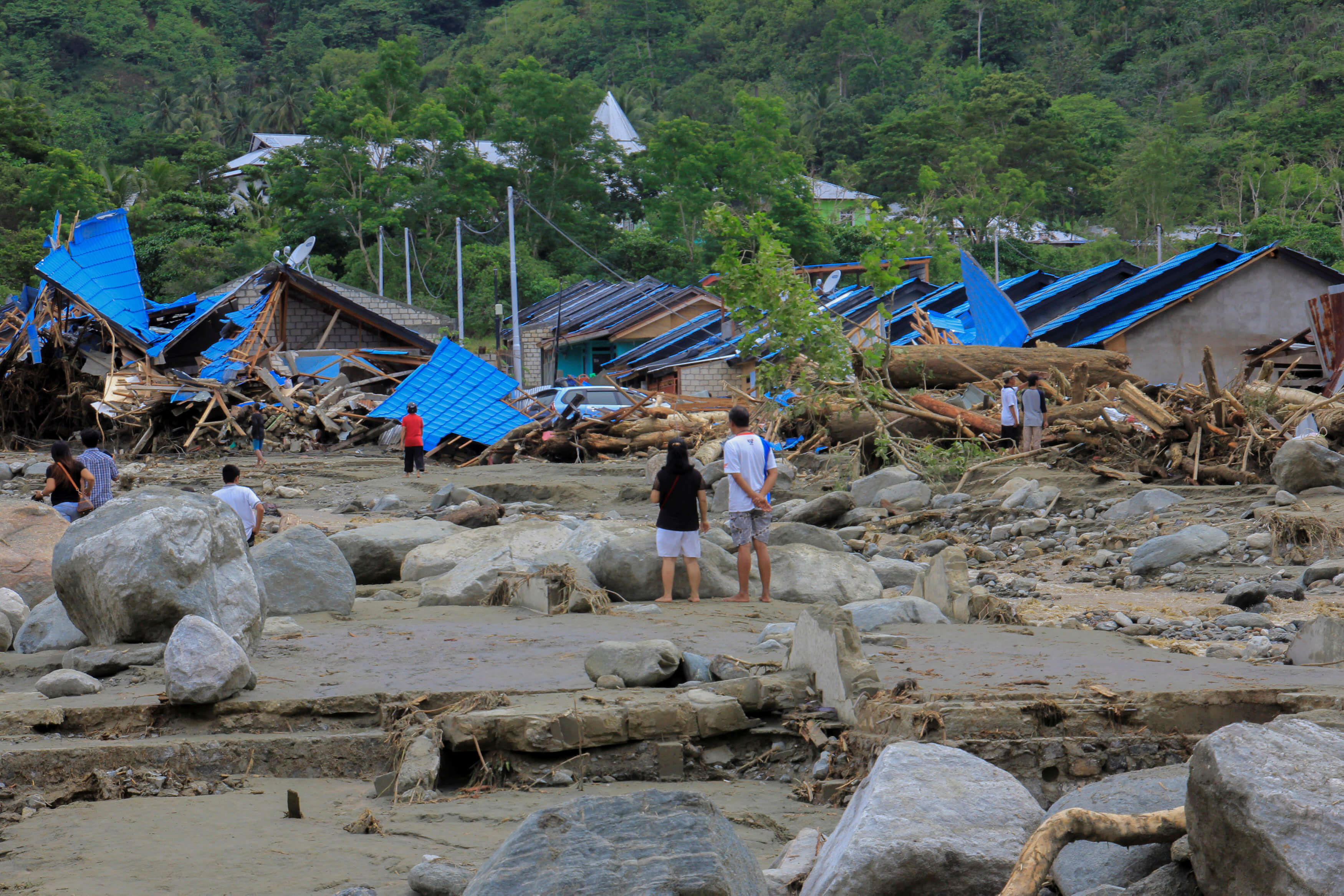 Ινδονησία: Δυο νεκροί και δεκάδες τραυματίες από ισχυρό σεισμό στο νησί Λόμποκ