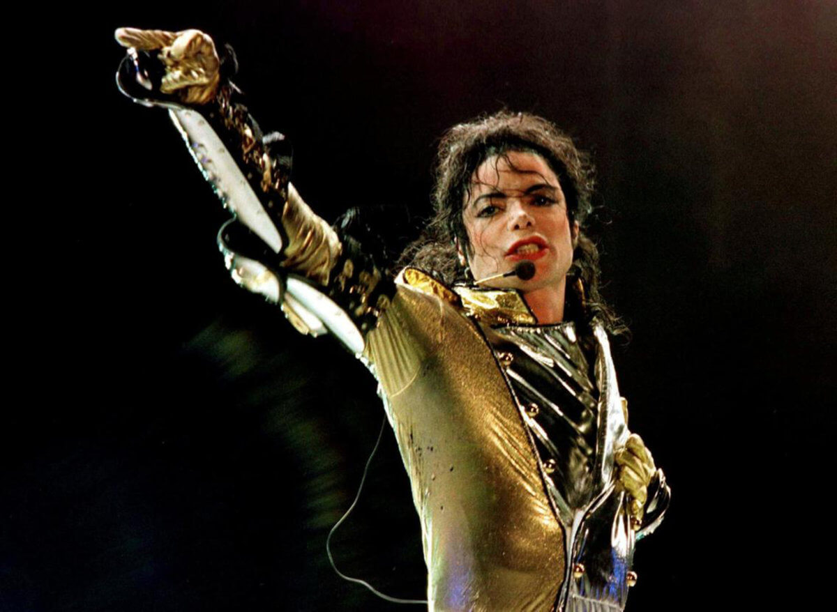 Μάικλ Τζάκσον: Σταθμοί κόβουν “σωρηδόν” τα τραγούδια του