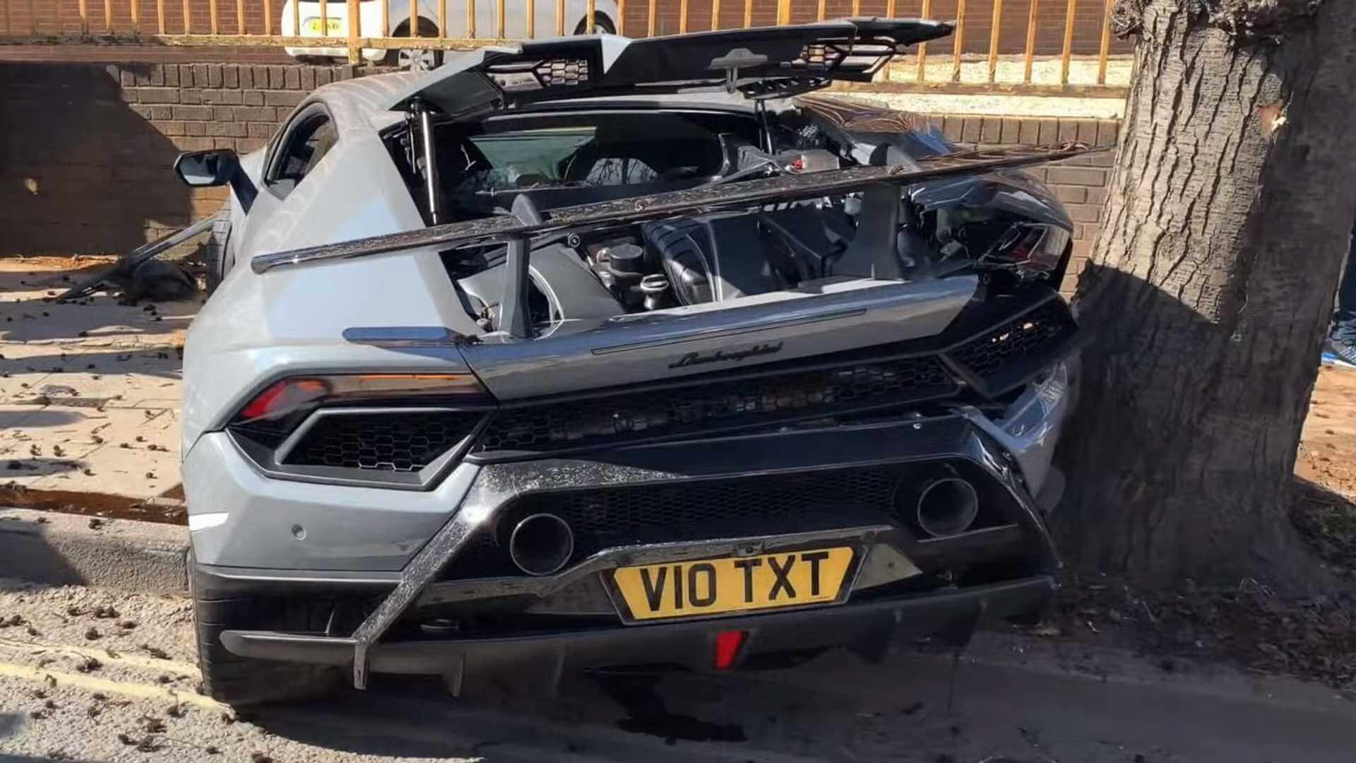 Να πως καταστρέφεις ολοσχερώς μια Lamborghini Huracán Performante! [vid]
