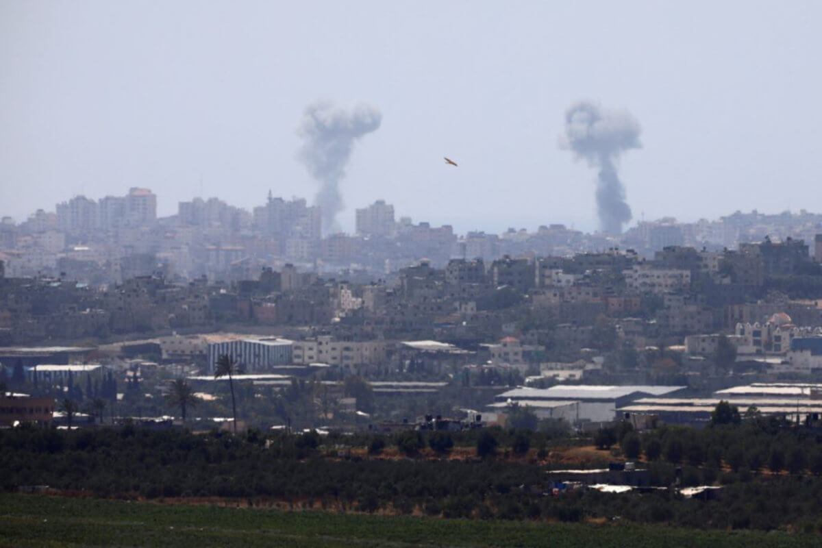 Λωρίδα της Γάζας: “Μπαράζ” Ισραηλινών βομβαρδισμών