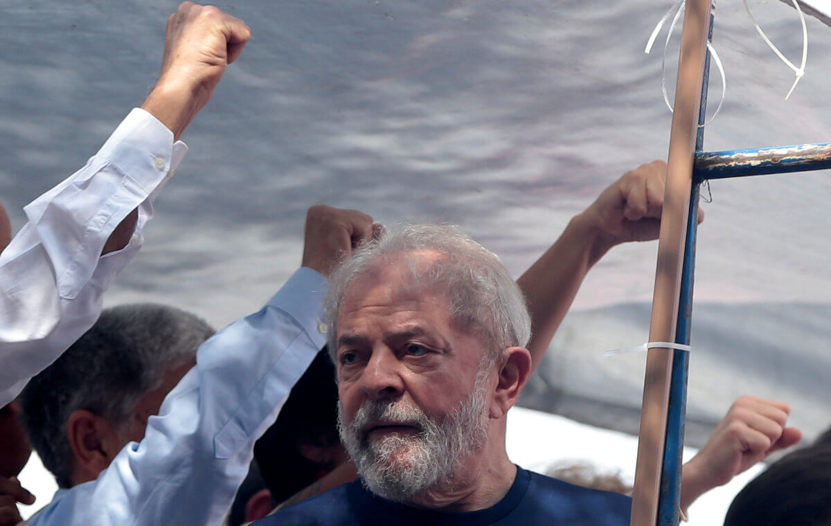 Θρήνος για τον Λούλα – Αποφυλακίζεται για την κηδεία του εγγονού του