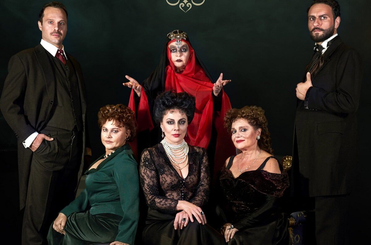 “Τώρα που τελείωσαν οι Μάγισσες της Σμύρνης αισθάνομαι λύτρωση, ήμασταν στη σκηνή και…”