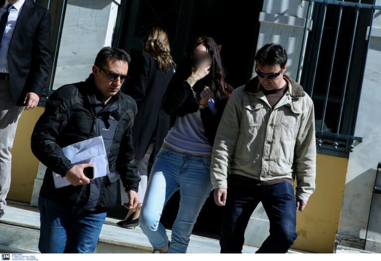 Βάρκιζα: Έδενε το άτυχο βρέφος κι έφευγε – Αποκαλύψεις σοκ | Newsit.gr Βάρκιζα: Έδενε το άτυχο βρέφος κι έφευγε – Αποκαλύψεις σοκ | Newsit.gr