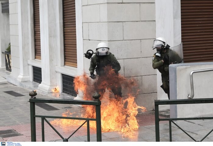 Οργή των αστυνομικών για τη δήλωση Κυρίτση περί μολότοφ