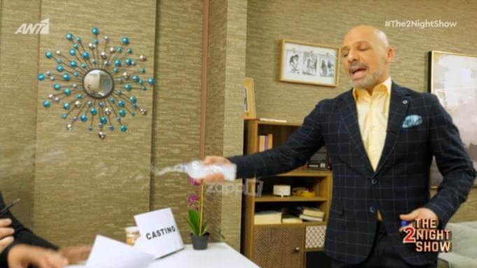 Χαμός έγινε με τον Νίκο Μουτσινά στο καμαρίνι! «Άντε στο διάολο, γελοίοι»