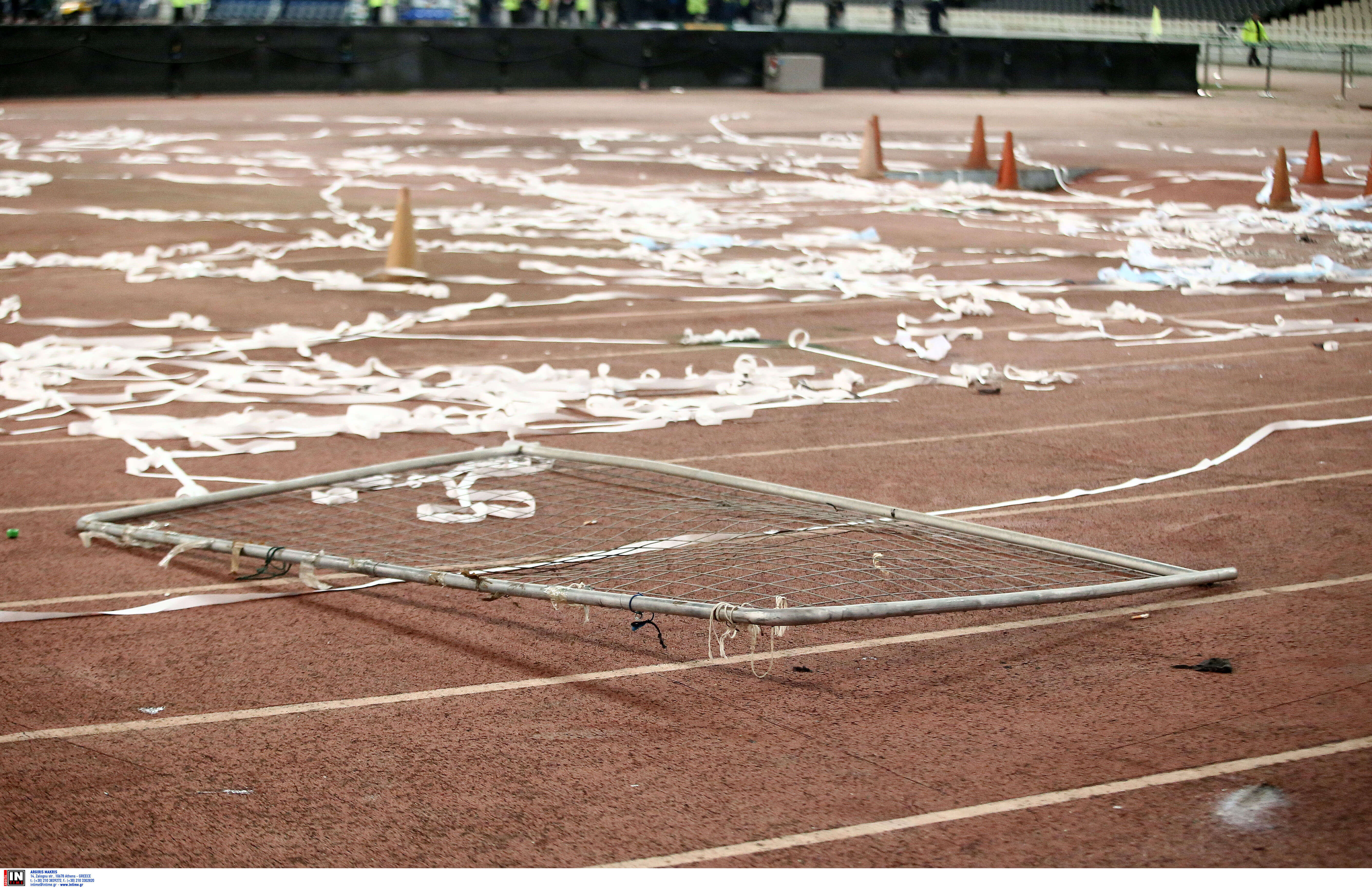 Παναθηναϊκός – Ολυμπιακός: “Καταστροφή” στο ΟΑΚΑ! Διέλυσαν το γήπεδο [pics]