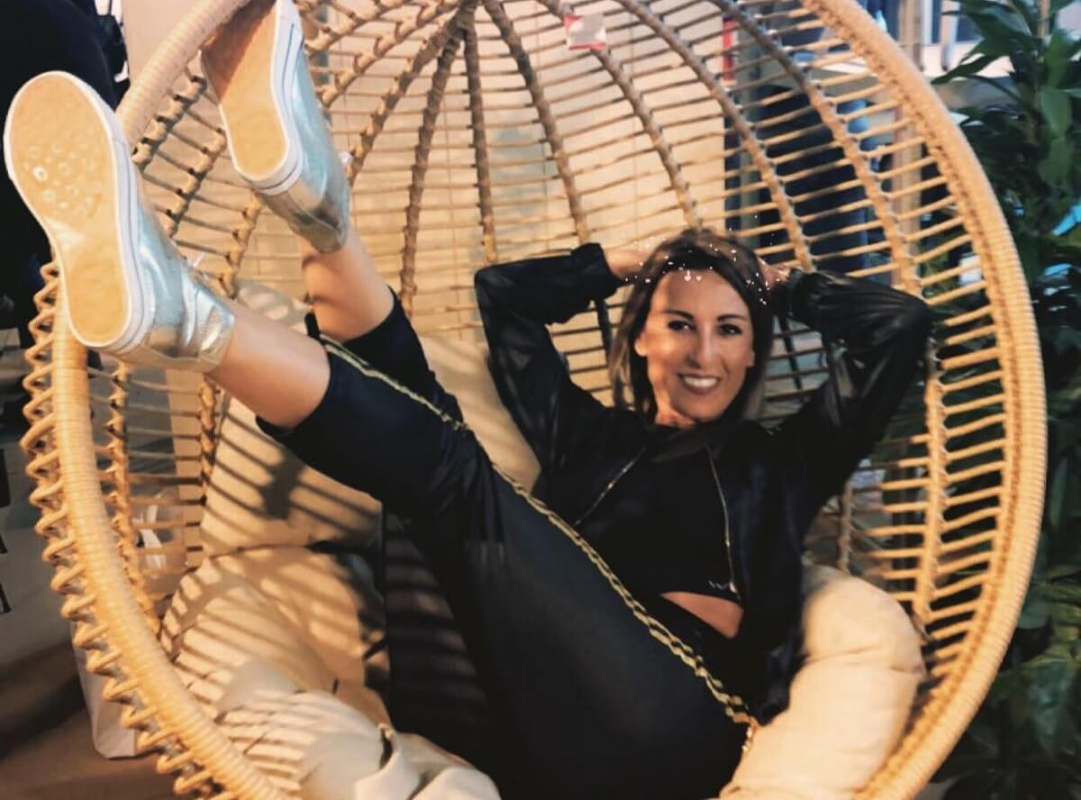 Πηγή Δεβετζή: Φοράει μαγιό και κάνει πασαρέλα για καλό σκοπό! [pic]