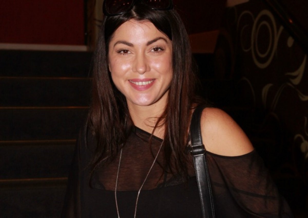 Κλέλια Ρένεση: Που βρέθηκε η εγκυμονούσα ηθοποιός σε ένα διάλειμμα από τα γυρίσματα της “Μουρμούρας”; (pic)