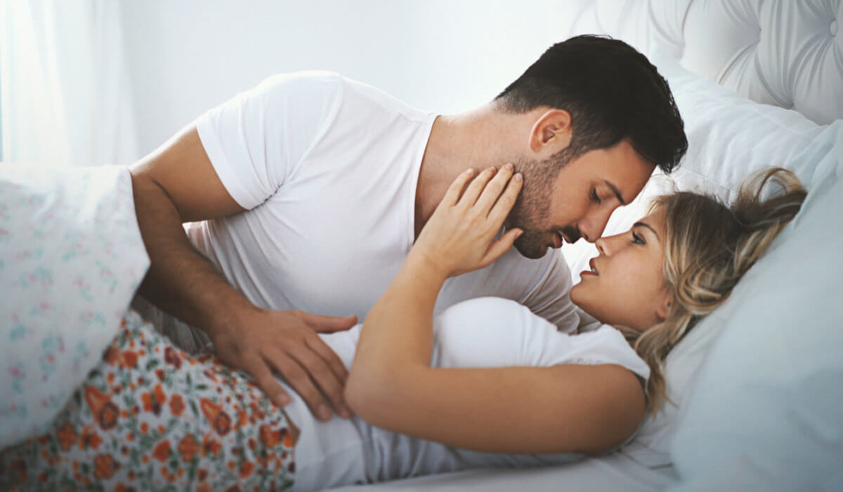 Ευλογιά των πιθήκων: Νέες οδηγίες από τα CDC για τις σεξουαλικές επαφές
