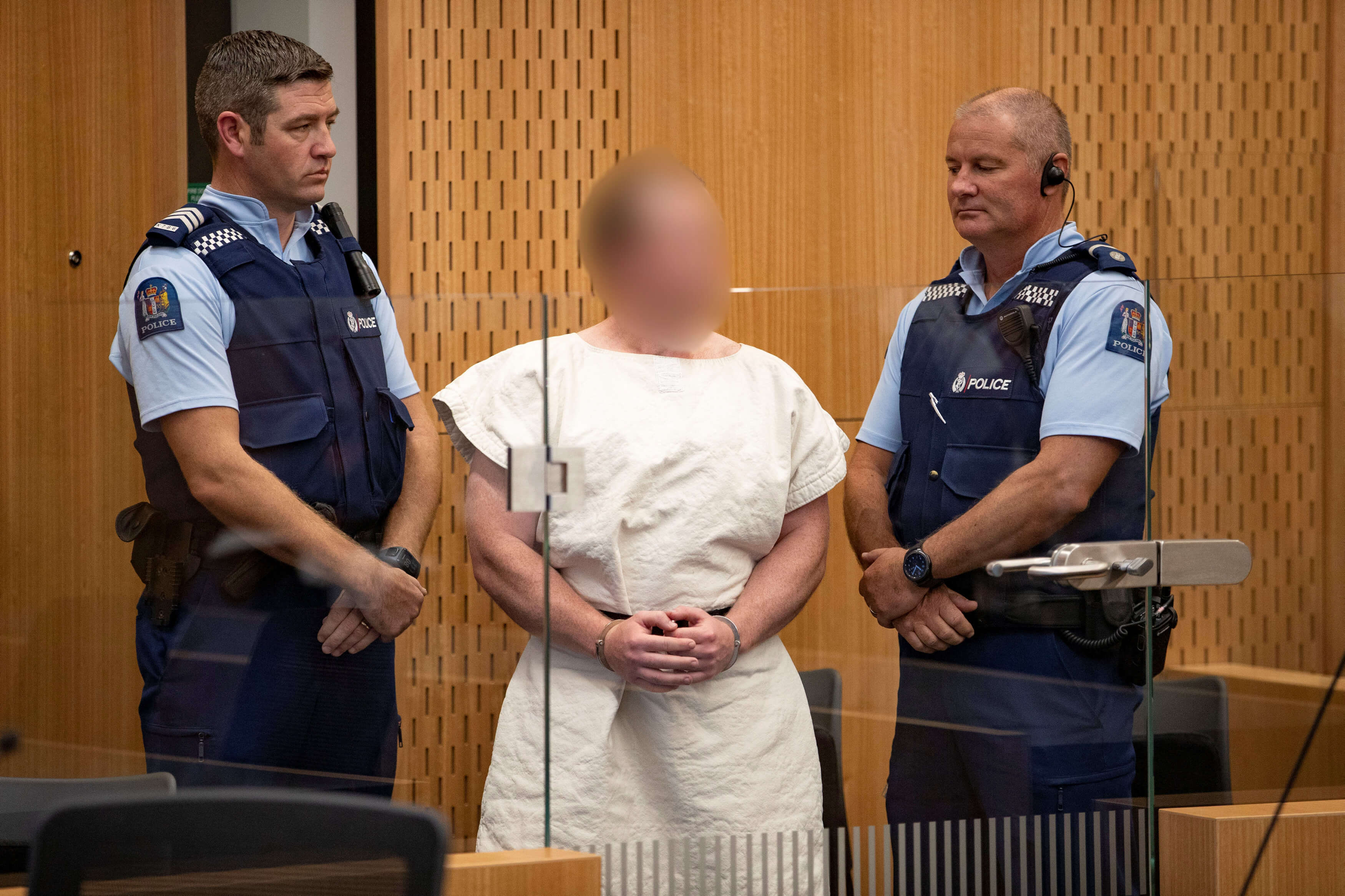 Νέα Ζηλανδία: Εκτελούσε ανθρώπους επί 36 λεπτά! Δύο ήρωες αστυνομικοί αφόπλισαν τον μακελάρη